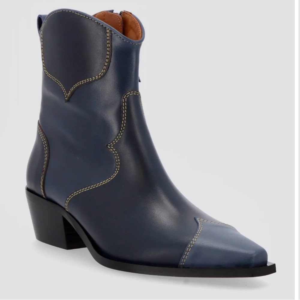 Alohas Buffalo Blues Leather Ankle Boots NWOT size 39